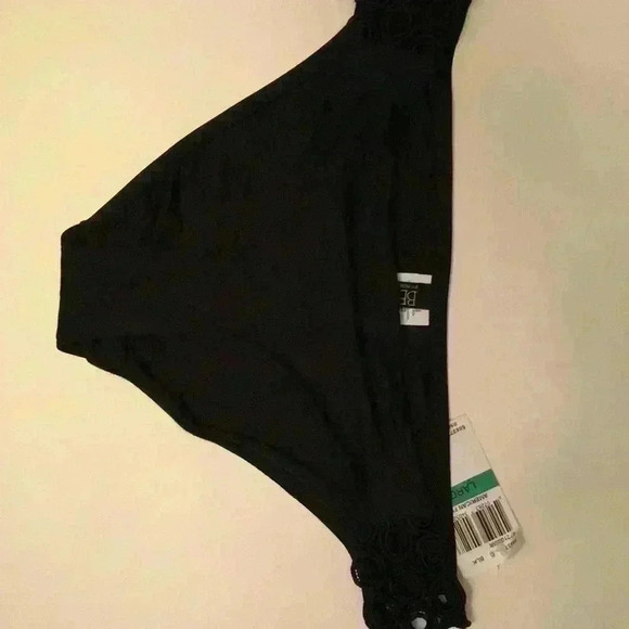 Black tankini - Picture 3 of 4